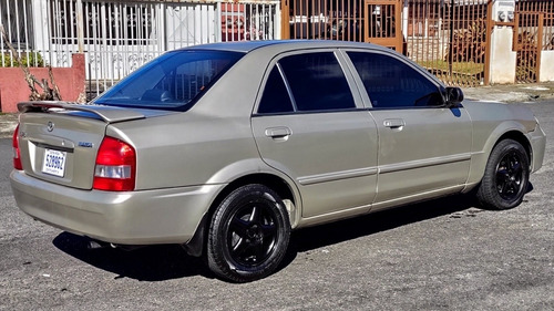 Imagen 3 de 10 de Mazda 323 Glx-s