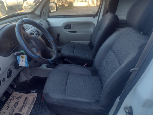 Imagen 9 de 12 de Renault Kangoo 2012 1.6 2 Furgon Confort Cd Svt 1plc
