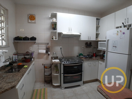 Imagem 10 de 15 de Casa À Venda No Bairro Fernão Dias - Belo Horizonte, Mg - 8405
