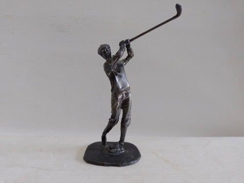 Escultura Figura Jugador De Golf Haciendo Un Golpe De Metal