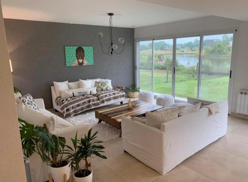 Imagen 15 de 24 de Casa 5 Ambientes /dependencia Con Laguna En Islas Del Canton