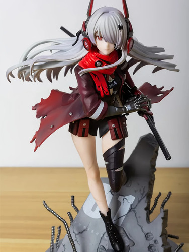 Lucia Crimson Abyss, Figura De Colección, 26 Cm