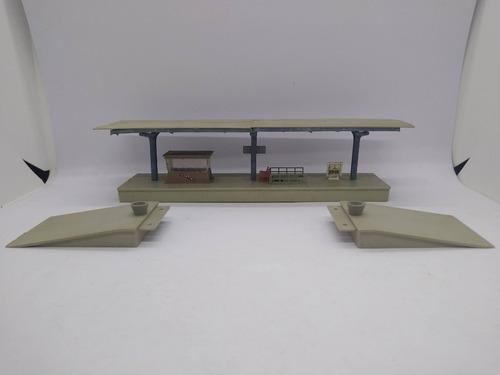 Imagen 3 de 10 de Nico Anden Techado Con Kiosco Y Rampas 38x5,5x6 H0 (cch 64)