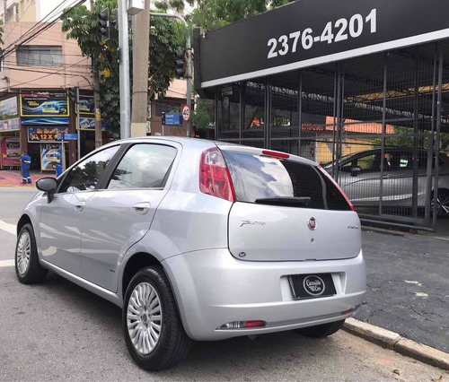Fiat Punto 1.4 Attractive 2011/2012 Manual