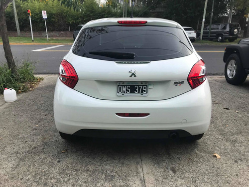 Peugeot 208 1.5 Allure 2015
