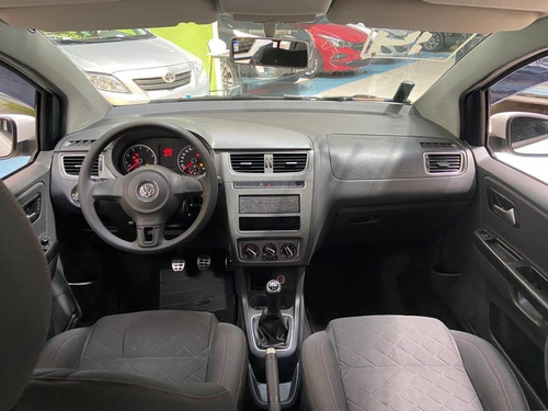Volkswagen Fox Mi Highline 1.6 2014 Branco 4p