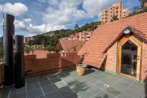 Casa En Arriendo/venta En Sierras Del Moral. Cod V7515