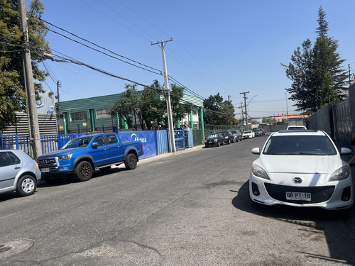 Benta Bodega La Reina 1375 M2 Y 990 Ms Construidos