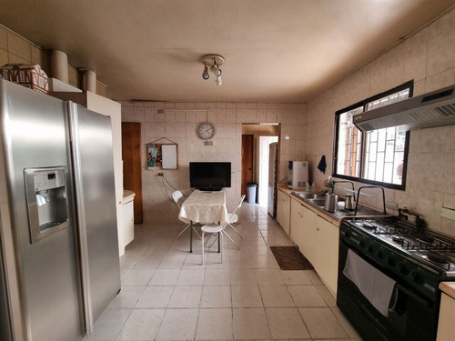 Casa Chilena En Quinchamalí Con Buen Terreno/para Remodelar