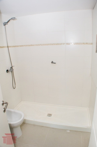 Avenida Roosevelt - Edificio Nuevo - Ref: 10880