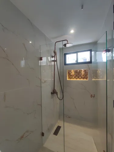 Casa En Venta En La Floresta. Cod V30703