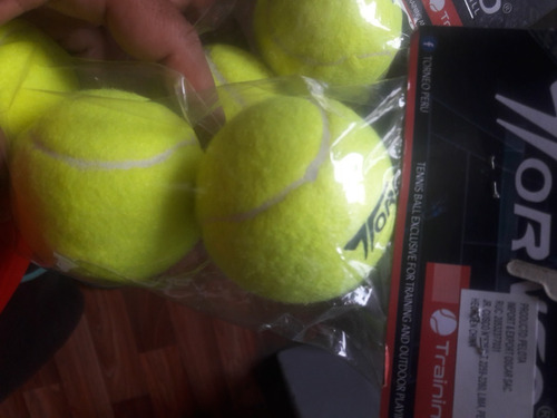 Imagen 4 de 4 de Pack De 3 Pelotas De Tenis Importadas
