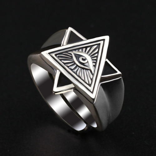 El Anillo Masculino Del Ojo De Horus Ajusta El Ojo De Dios