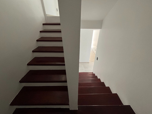 Casa En Privada, Ubicada A Un Costado Del Outlet De Punta Norte.