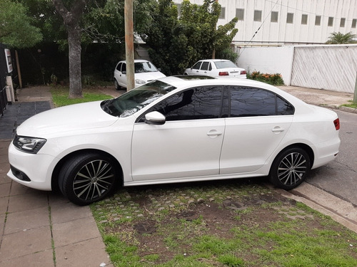 Imagen 5 de 15 de Volkswagen Vento 2014 2.0 Sportline Tsi 200cv Bi-xenon Dsg