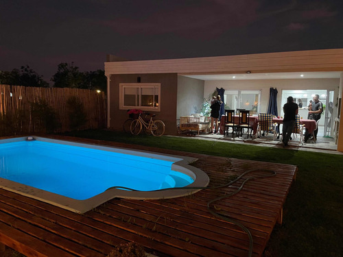 Imagen 2 de 13 de Alquilo Casa 3 Amb Country Pilar - San Ramon Disponible 29 Al 3 Feb-marzo Disponible -carnaval Ocupado