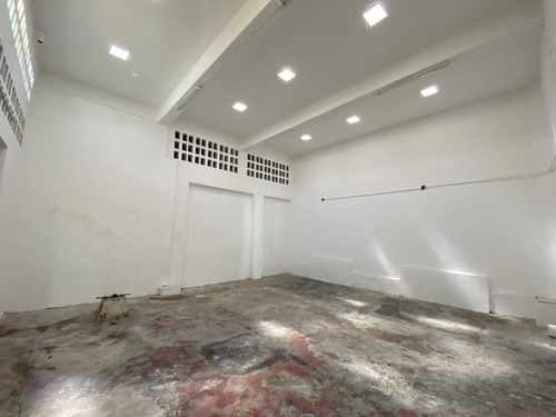¡potencia Tu Negocio En El Corazón De Mérida! Bodega Comercial En Renta