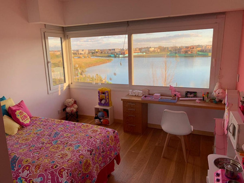 Imagen 19 de 26 de Venta Casa 8 Ambientes Con Piscina, A La Laguna En Barrio El Canton Norte, Escobar.