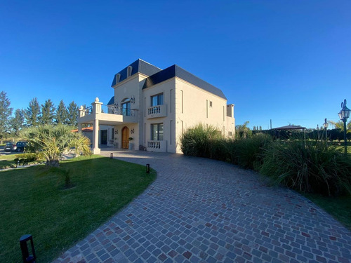 Imagen 2 de 27 de Casa En Venta El Rebenque Canning