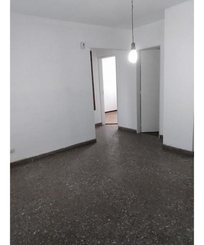 Imagen 1 de 13 de Departamento Tres Ambientes!!