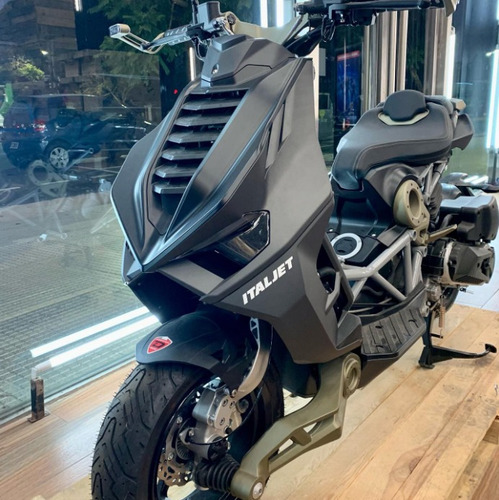 Imagen 16 de 25 de Moto Scooter Italjet Dragster 200cc Abs Akrapovic Whatsmotor