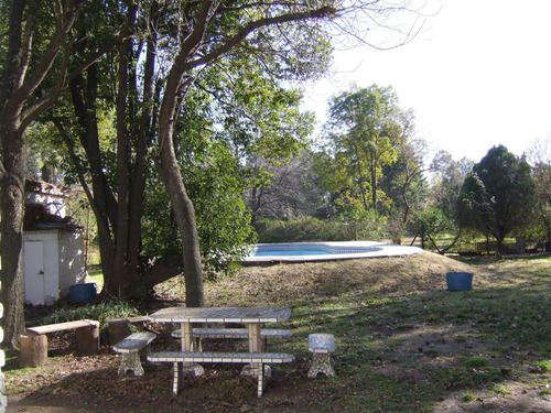 Casaquinta Con Excelente Parque Y Quincho