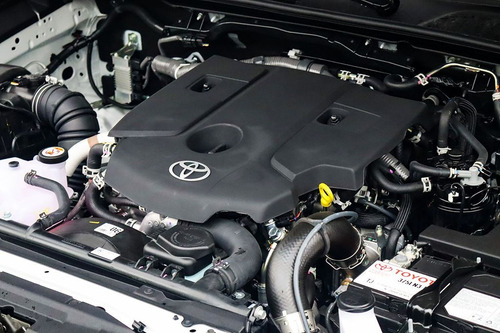 Toyota Hilux 2.8 D-4D TURBO CD SRX PLUS 4X4