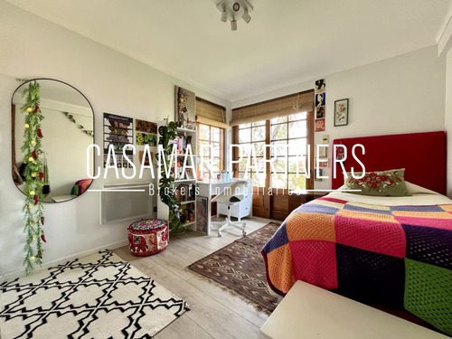 Preciosa Casa 3d + Servicios/ Luis Mattte Larraín