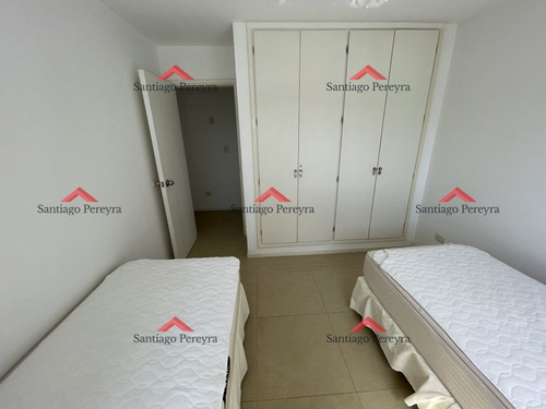 Imagen 18 de 25 de Amplio Apartamento De 3 Dormitorios + Dependencia A 100 Metros Del Mar