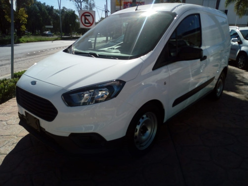 Imagen 1 de 12 de Ford Transit Courier 2021
