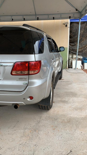 Toyota Hilux Sw4 Srv 4x4 3.0 D4d Diesel Prata Automática Top