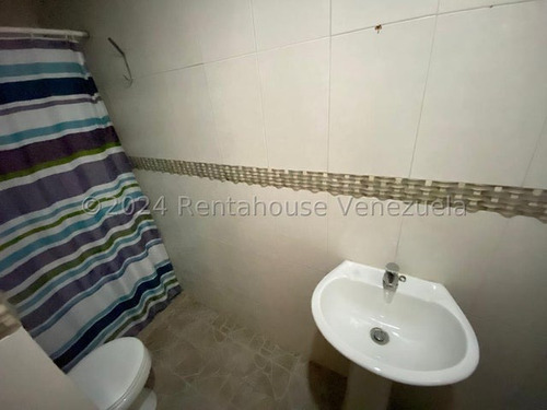 Local En Alquiler Quinta Crespo Mls 25-2401