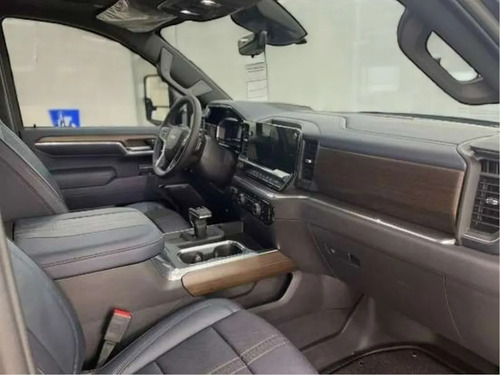 Chevrolet Silverado 5.3 V8 High Country