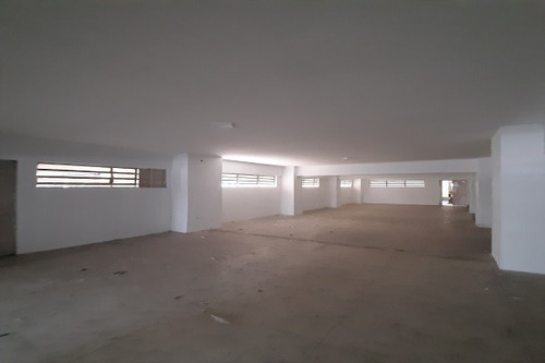 Imagen 7 de 7 de Asein1161 Alquila Amplio Local En La Torre Los Sauces, Valencia Estado Carabobo