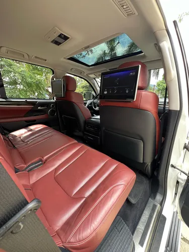 Lexus LX 5.7 570