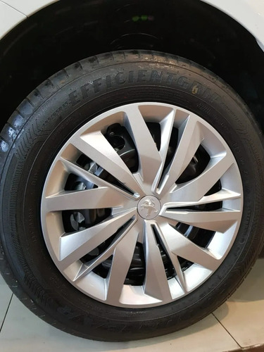 Imagen 13 de 15 de Peugeot 208 Like Pack 1.6
