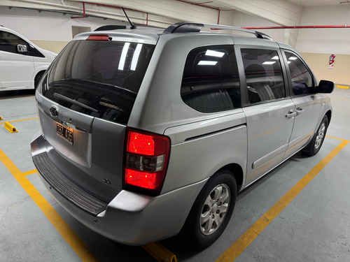 Kia Carnival 2.7 Ex