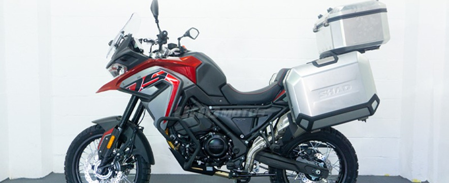 Voge 650 Dsx Moto Touring Con Baules De Regalo 2023
