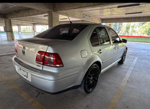 Volkswagen Bora 1.8 Highline T Tiptronic Cuero