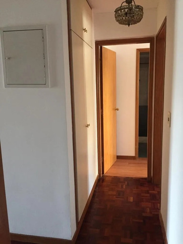 Sobre 21 De Setiembre 2dor, 2baños Y Garaje