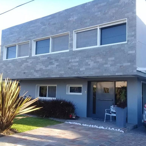 Casa En Venta 5amb -c/ Pileta Al Golf - Country Golf El Sosiego