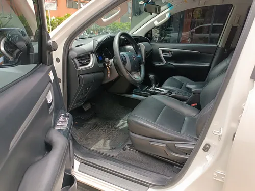 Toyota Fortuner 2.4 Street At 7As
