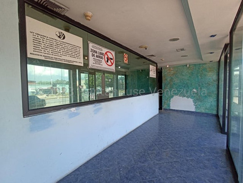 Edificio En Alquiler Av Constitución Santa Rosa, Maracay 24-8247 Hc