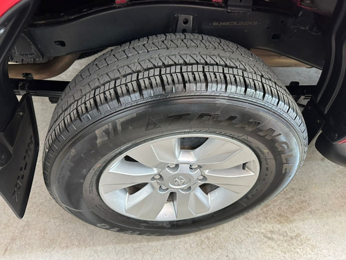 Imagen 6 de 14 de Toyota Hilux (l16) 2.8 C/d 4x4 Tdi Srv 177cv