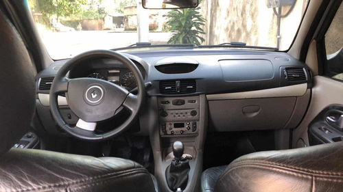 Renault Symbol 2013 1.6 16v Privilège Hi-flex 4p