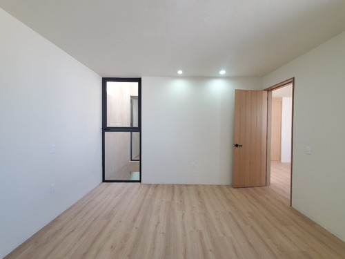 Casa Nueva En Venta Dentro De Condominio En Guadalajara