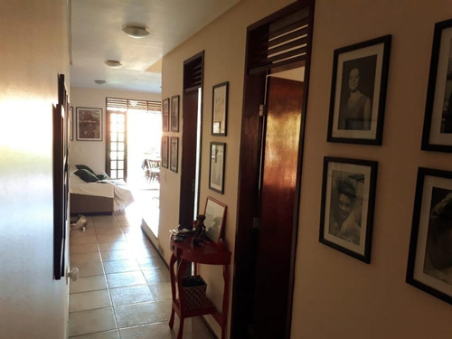 Imagem 12 de 21 de Casa Com 3 Suítes À Venda, 233 M² Por R$ 750.000 - Sapiranga - Fortaleza/ce - Ca0303
