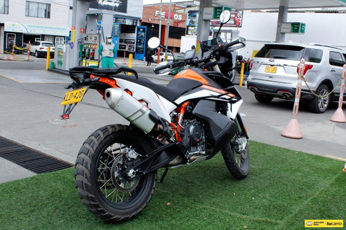 Imagen 11 de 25 de Ktm Adventure R 890