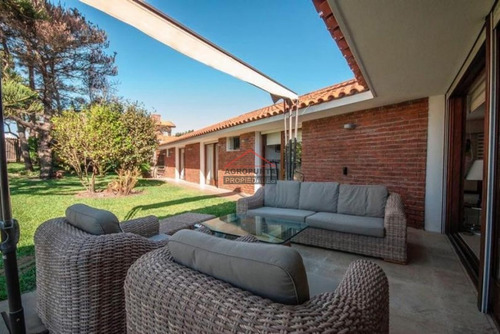 Excelente Casa En Venta Y Alquiler - Playa Mansa- Ref: 5519