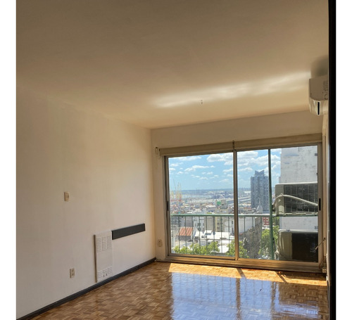 Venta Impecable Oficina Centro